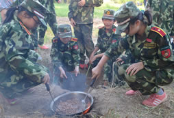 軍事冬令營(yíng)戶外野炊活動(dòng)