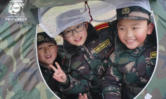 參加121軍事冬令營(yíng)有效提高孩子情商