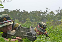 上海121軍事冬令營(yíng)用“心”方法教育孩子