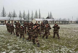 121軍訓(xùn)冬令營(yíng)用愛的心情傾聽孩子