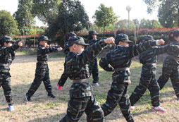 孩子參加軍事夏令營有改變嗎