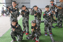 北京軍事冬令營讓孩子感受軍營熏陶