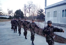 寒假讓孩子來北京軍事冬令營體驗軍營生活吧！