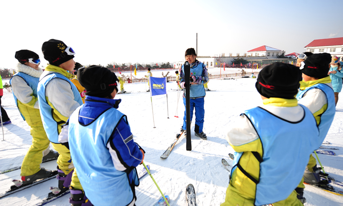 北京小學(xué)生滑雪冬令營