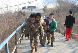 北京西點軍事訓練營中的感動瞬間