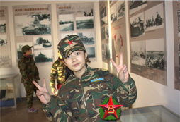 孩子們在八一軍事冬令營中快樂的成長