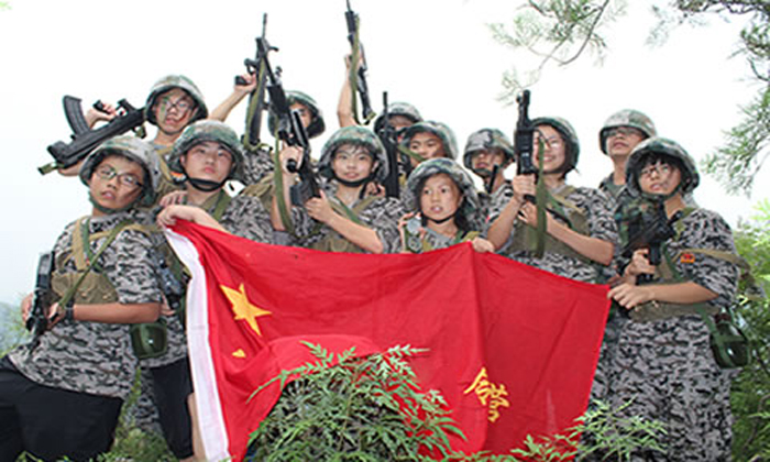 在北京軍訓(xùn)冬令營(yíng)軍事演習(xí)的那些日子