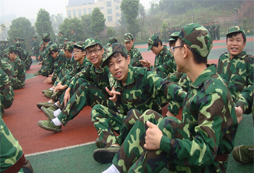 八一軍旅軍事冬令營能幫助孩子提高什么能力