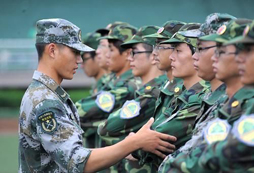 北京八一軍旅冬令營講講如何培養(yǎng)小小男子漢
