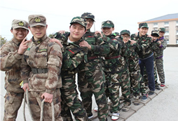 快要放假了，這個寒假怎么過呢？來八一軍旅冬令營怎么樣