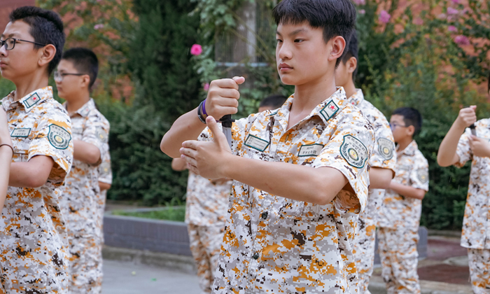 成都軍事冬令營報(bào)名費(fèi)用