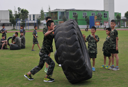 小學(xué)生適合參加幾天的軍事冬令營(yíng)？