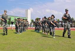 成都軍事冬令營(yíng)讓孩子活力無(wú)限獲得更多的力量與信心