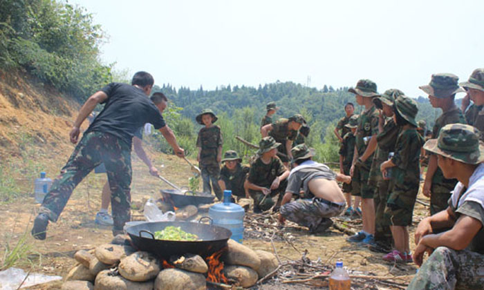 成都親子軍事冬令營