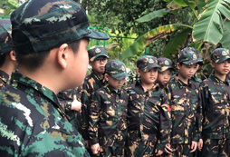 圍觀