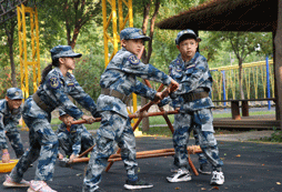 五人站隊(duì)