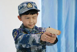 參加德戎軍事冬令營讓孩子自我超越！