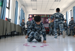參加德戎軍事冬令營磨煉孩子意志！