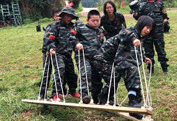 四人組隊(duì)比賽