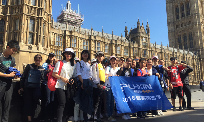 為什么國內(nèi)很多學(xué)生都選擇參加英國游學(xué)冬令營？