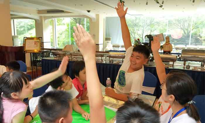 奧德曼小學(xué)生冬令營