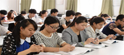 2016國內(nèi)中學(xué)生冬令營談初中生沉迷于手機(jī)怎么辦？