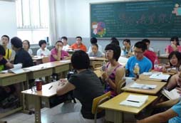 國(guó)內(nèi)冬令營(yíng)提醒各位家長(zhǎng)如何選報(bào)冬令營(yíng)機(jī)構(gòu)