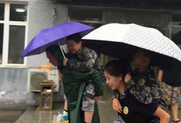 女孩子參加國內(nèi)軍事冬令營有哪些收獲？