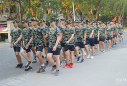 參加國內軍事冬令營可以攜帶手機等電子產品嗎？