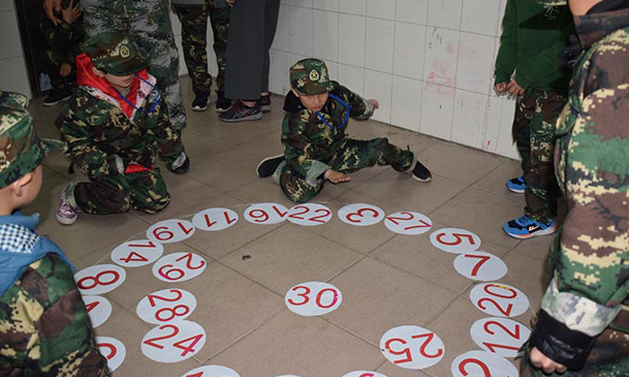 廣州中學(xué)生軍事冬令營