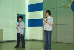 廣州新東方酷學(xué)酷玩鼓勵大家課堂上與老師積極互動