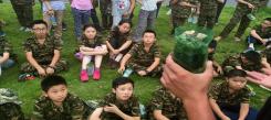 參加杭州中學(xué)生冬令營(yíng)體驗(yàn)別樣軍事環(huán)境！
