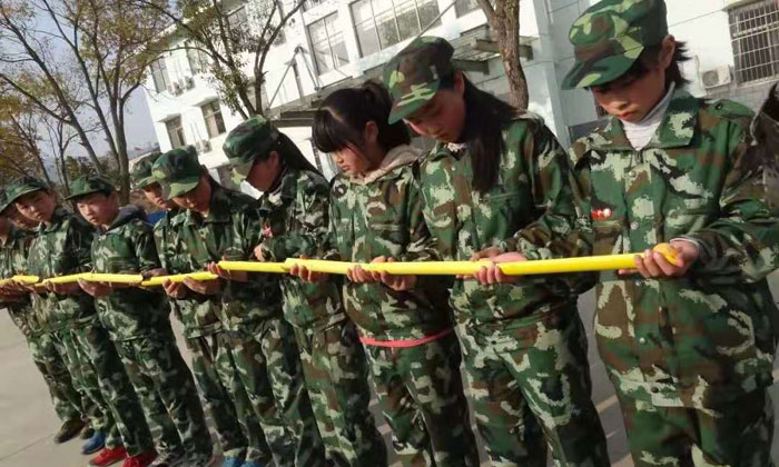 軍事拓展訓(xùn)練2