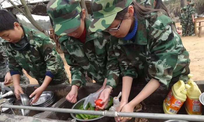 自己洗菜