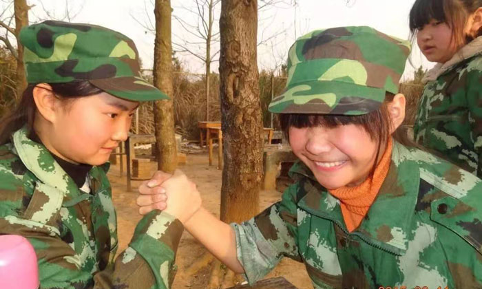 女漢子之間的比拼