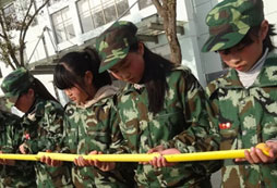 南昌紅泉文化軍事?tīng)I(yíng)培養(yǎng)青少年良好的道德品質(zhì)