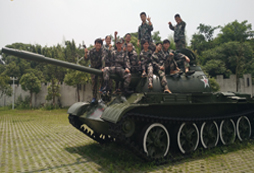 武漢黃埔軍事冬令營為孩子保駕護航