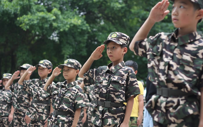 湖北假期軍事冬令營