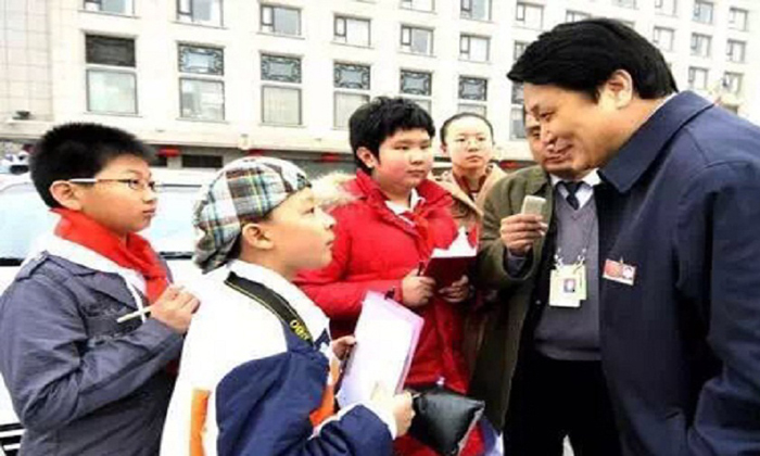 小組采訪中