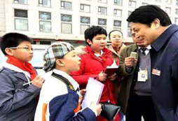 小組采訪中