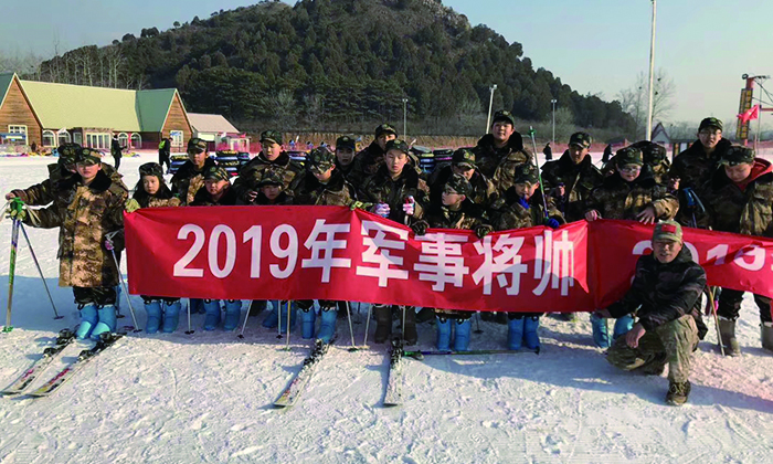 小兵滑雪記