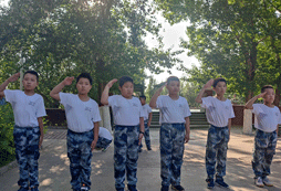 軍事冬令營(yíng)培養(yǎng)孩子各項(xiàng)能力！