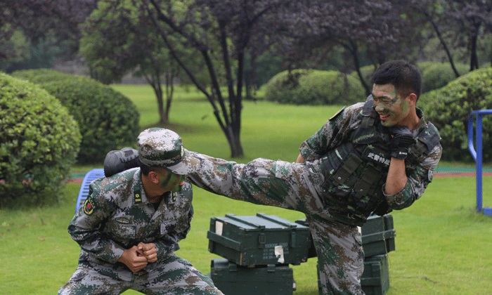 軍事冬令營報名條件