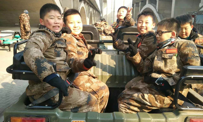 最適合中學(xué)生參加的軍事冬令營(yíng)課程！