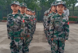 國內(nèi)軍事冬令營(yíng)師資配比怎么樣