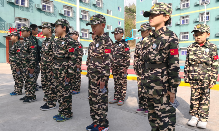 軍事冬令營(yíng)課程