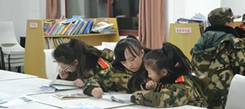 寒假軍事冬令營(yíng)發(fā)現(xiàn)孩子的不良聽課習(xí)慣