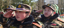 寒假軍事冬令營讓孩子學會吃苦