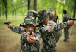巨人冬令營(yíng)帶你感受真實(shí)的“穿越火線”