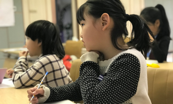 認(rèn)真的聽講
